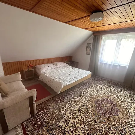 Quarto em Acomodações Particulares U Přadků *